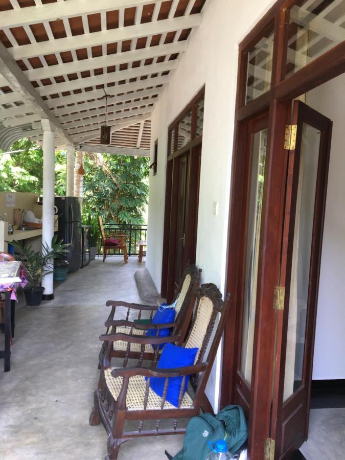 Unawatuna Backpacker Lodge Exterior photo