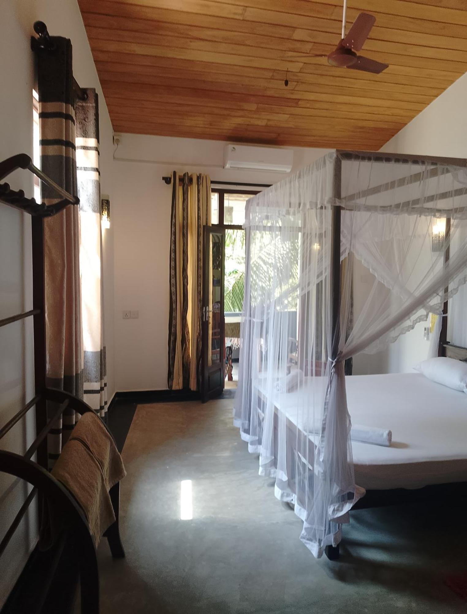 Unawatuna Backpacker Lodge Exterior photo