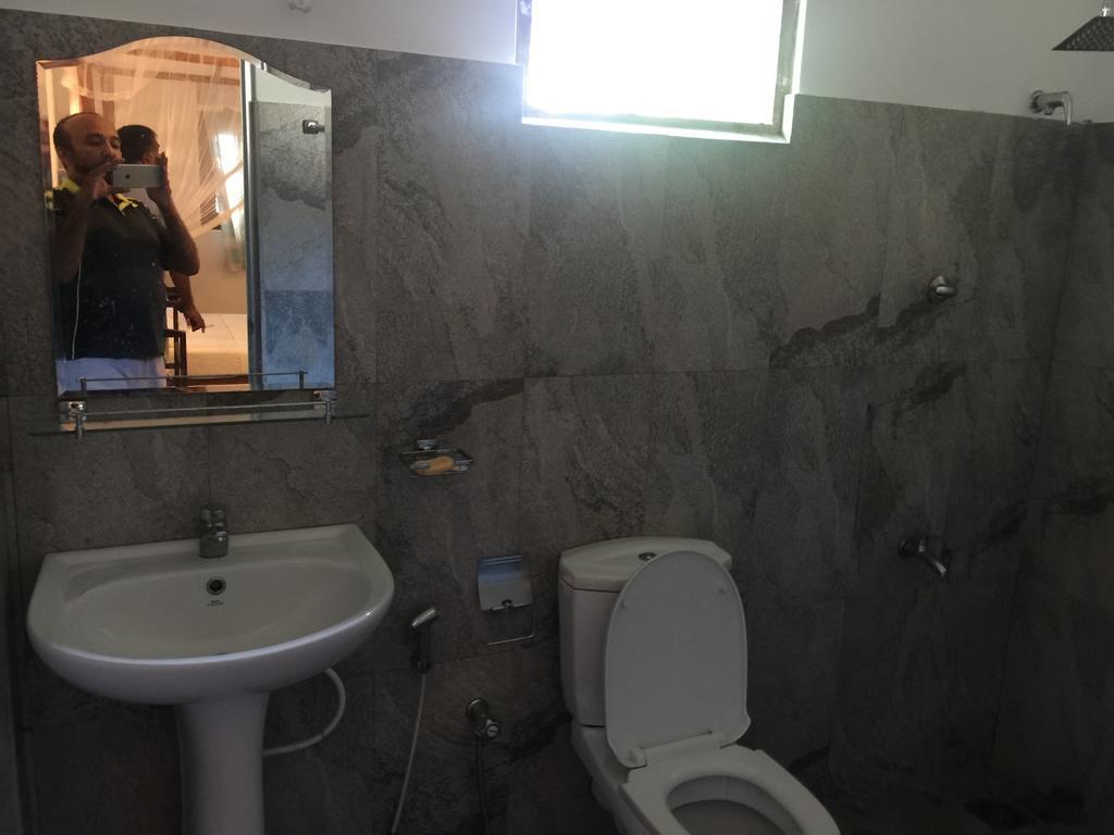 Unawatuna Backpacker Lodge Room photo