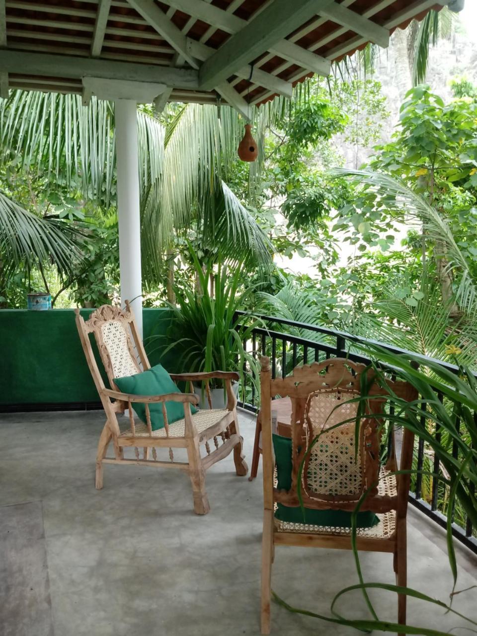 Unawatuna Backpacker Lodge Exterior photo
