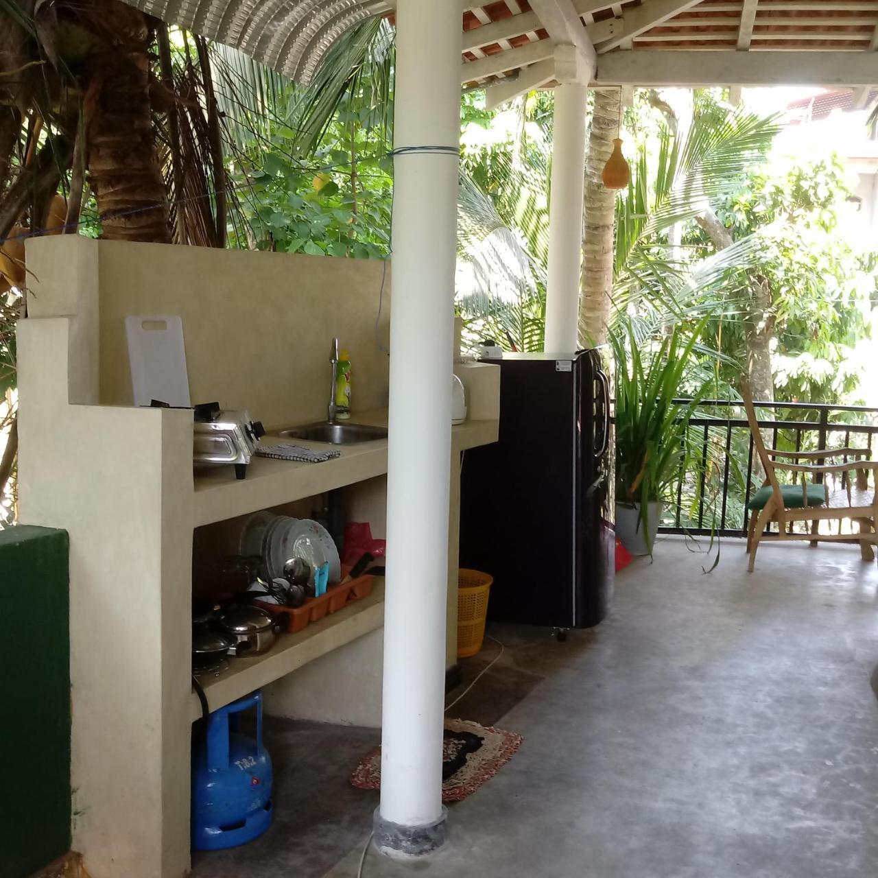 Unawatuna Backpacker Lodge Exterior photo